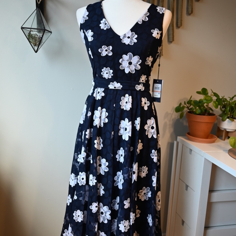 Tommy Hilfiger | Delicate Flower Dress